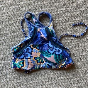 Reversible high neck bikini top